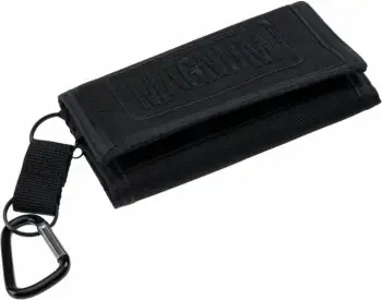 Kuletë Magnum, e zezë