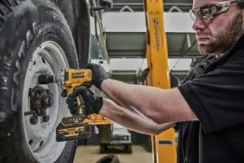 Çelës goditës DeWALT DCF891P2T, 18V, bateri 5Ah, 1/2", prizë Euro