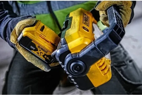 Dritë pune DeWALT DCL077-XJ, e Zezë dhe e Verdhe - 5