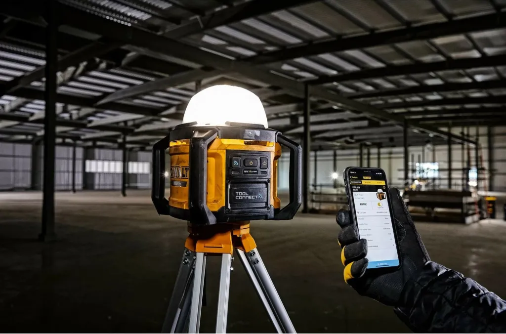 Llambë pune Dewalt DCL074-XJ, LED 18V XR, Tool Connect, e verdhë - 2