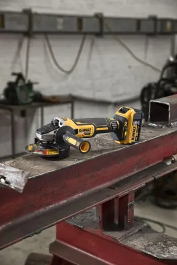 Smerilues Dewalt DCG405P2, i verdhë