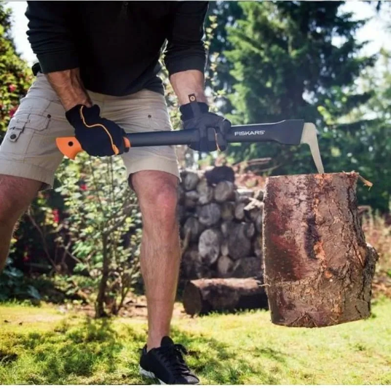Capinë Fiskars XA 22, zezë/ portokalli - 2