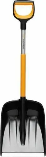 Lopatë bore Fiskars Car Snow Shovel FS1057393, seri X Series, tehe metalik, portokalli