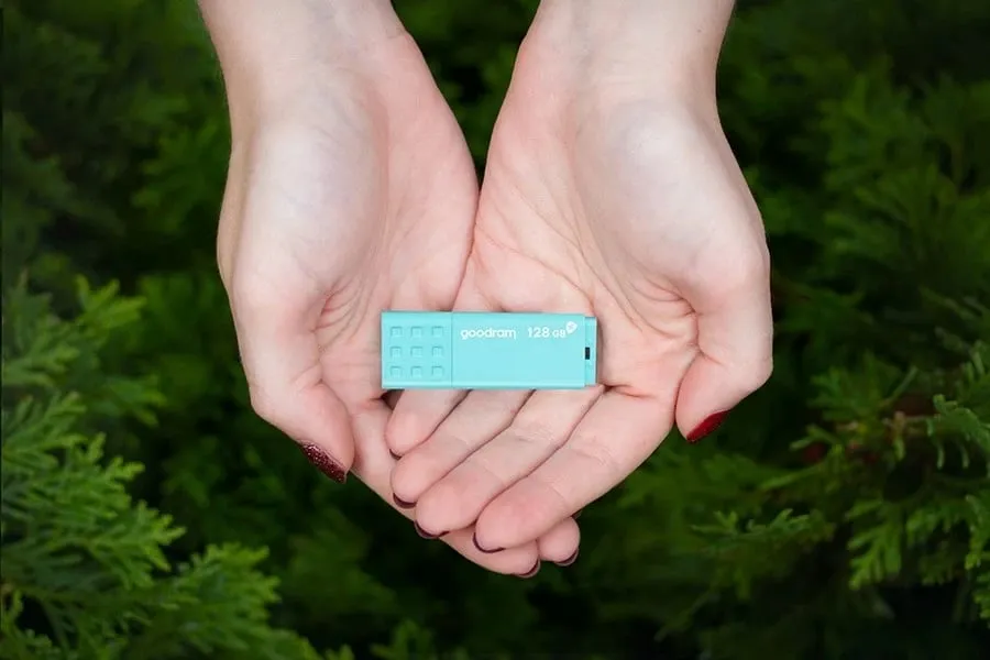 USB flash drive Goodram UME3, 64 GB, USB 3.2, Turkeze - 1