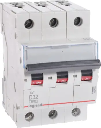 Ndërprerës Legrand S303, D32, TX3, 32A, 6kA