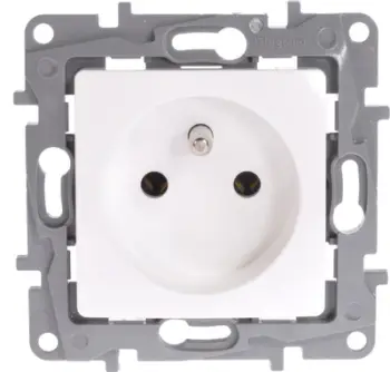 Prizë Legrand Single Socket Niole 2P + Z (764540), e bardhë