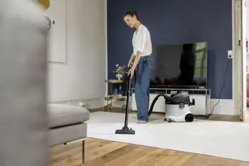 Fshesë me kova KARCHER SE 5, e zezë