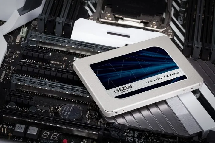Hard disk Crucial MX500, 2.5" - 4TB - 7