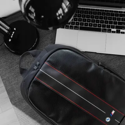 Çantë shpine BMW Carbon Red Stripe për laptop 16", e zezë - 4