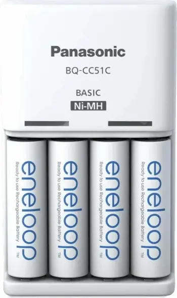 Panasonic Eneloop Charger (10h) + 4 Batteries