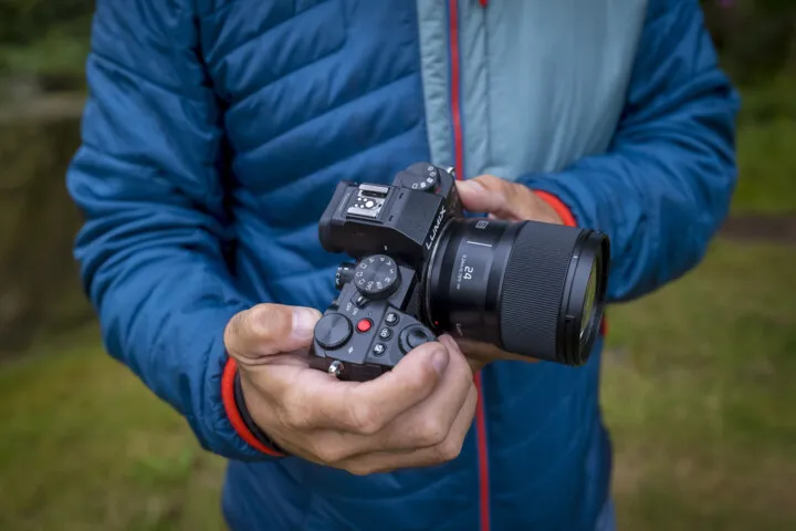 Lente Panasonic Lumix S 24mm f / 1.8 - 9