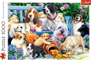 Lojë Puzzle Trefl - Dogs in the garden, 1000 elemente