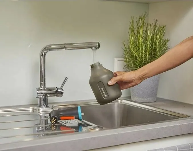 Pompë spërkatëse Gardena 0.75L, gryka e rregullueshme, e zezë - 7