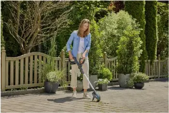 Furçë pastrimi oborri Gardena EASYWEED 1800 P4A, pa kabllo, 18V, pa bateri, blu