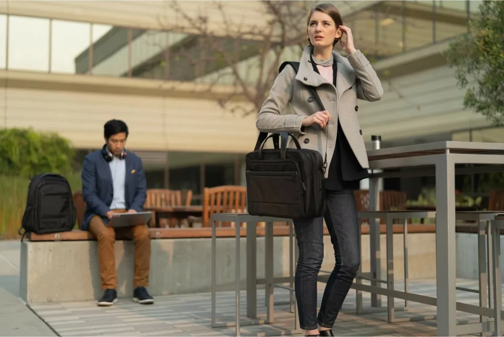 Çanta Kensington Contour 2.0 15.6" - 6