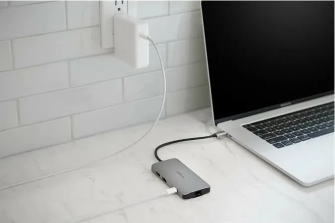 Hub USB-C Kensington UH1400p, 85W, i zi, argjendtë - 3
