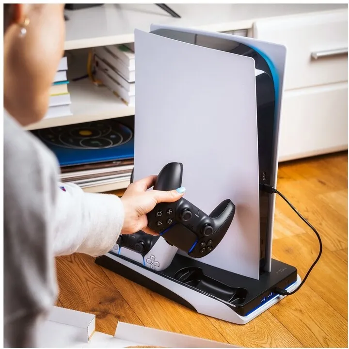 Stacion karikimi shumëfunksional FIXED për PlayStation 5, bardh e zi - 13