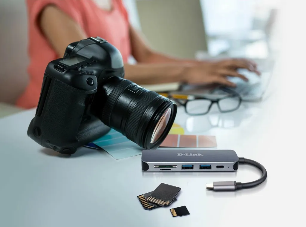 USB-C hub D-Link DUB-2325/E 5-in-1, gri - 2