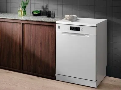 Enëlarëse Electrolux ESA47210SW, 13 sete, 44 dB, e bardhë - 2