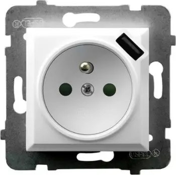 Prizë elektrike Ospel Aria GP-1UZPUSB, me tokëzim, me karikues USB 2.1A, e bardhë