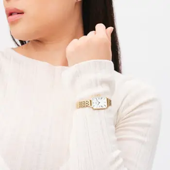 Orë dore për femra Daniel Wellington Quadro Roman Numerals 5-Link, e artë