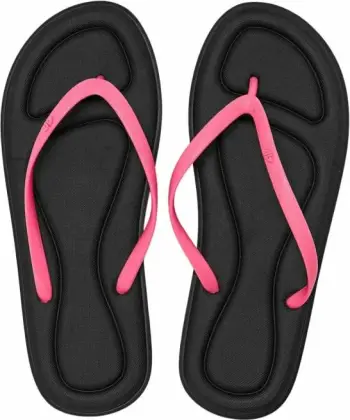 Flip-flopa për femra 4F, të zeza dhe rozë
