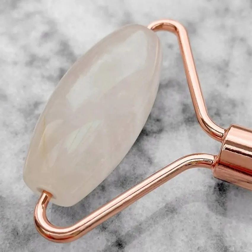 Revolution Skincare - Clear Quartz Facial Roller - 2
