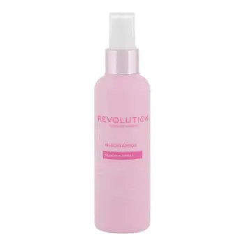 Revolution Skincare Mattifying Niacinamide Essence Spray