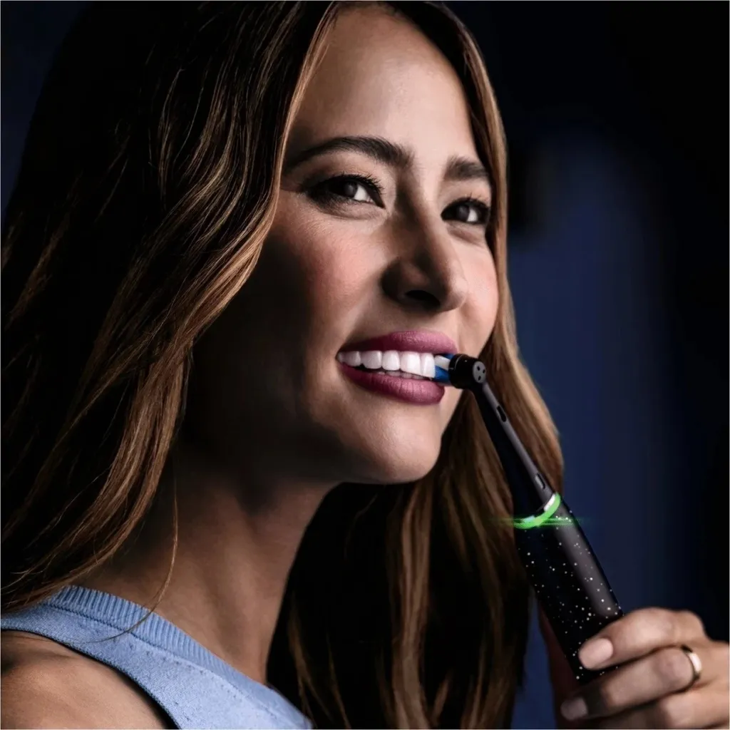 Furça elektrike për dhëmbë Oral-B iO Series 10, e zezë - 4