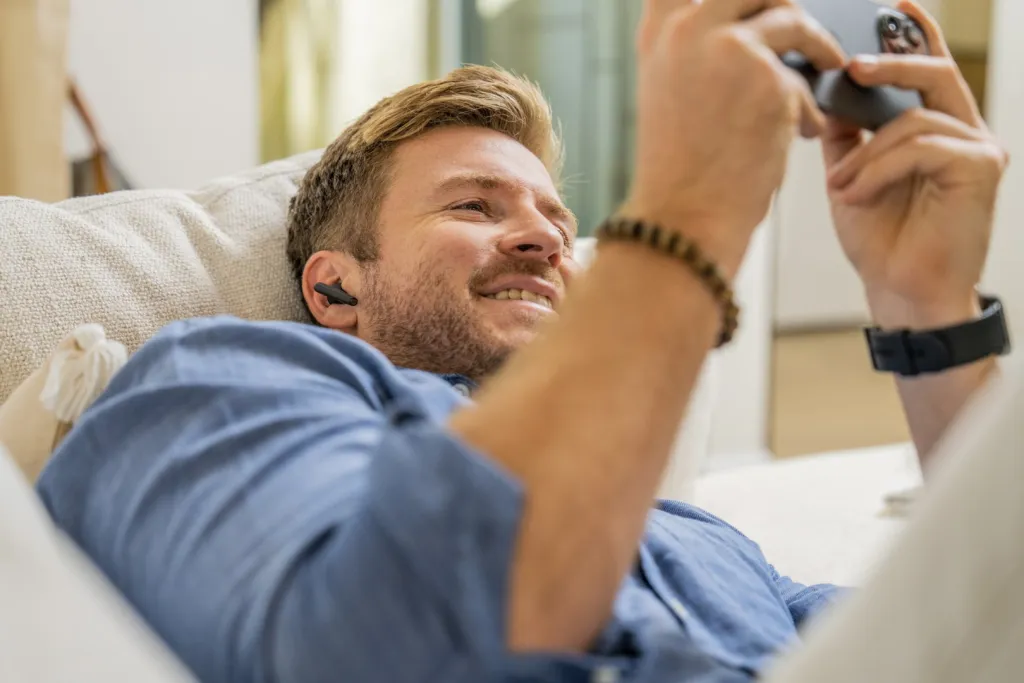 Dëgjuese Poly Voyager Free 60 UC, +BT700, USB-C, të zeza - 2