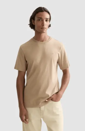 Seasonal core chest logo regular-fit T-shirt