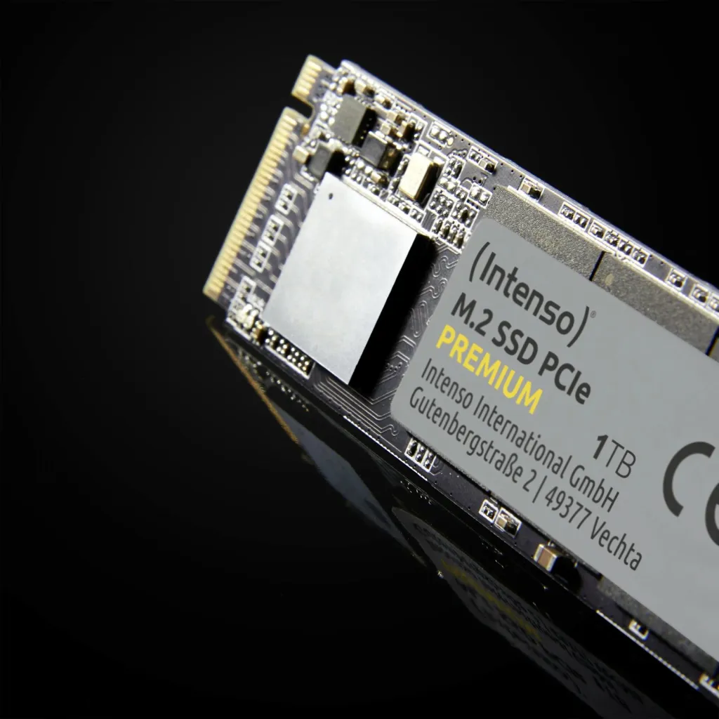 Disk SSD Intenso Premium, 500GB, M.2 2280 PCI-E x4 Gen3 NVMe - 5