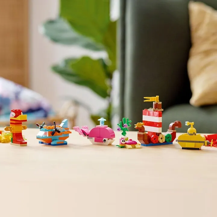 Set LEGO® Classic 11018 Creative fun in the ocean, 333 pjesë - 5