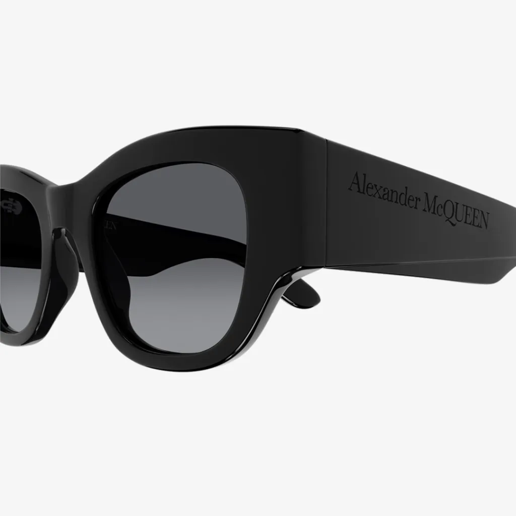Alexander McQueen AM0420S-001 50 - 3