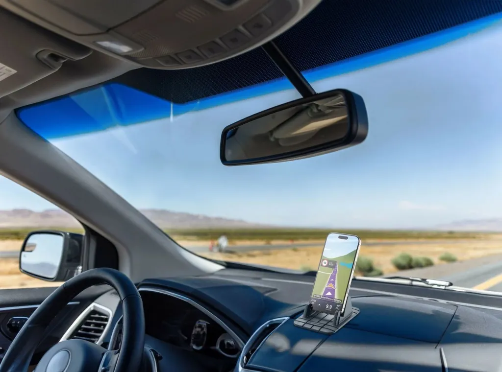 Mbajtës universal për celular Cellular Line Dash Pad Pro, silikon fleksibil, i zi - 5