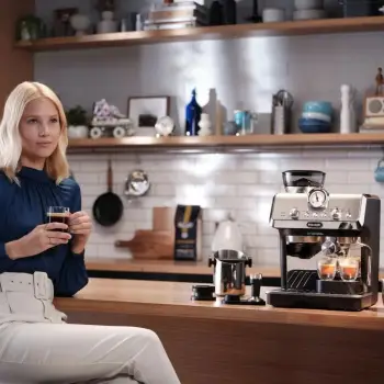 Aparat kafeje espresso DeLonghi La Specialista Arte EC9155.MB, mulli i integruar, gjysmë automatik, i zi