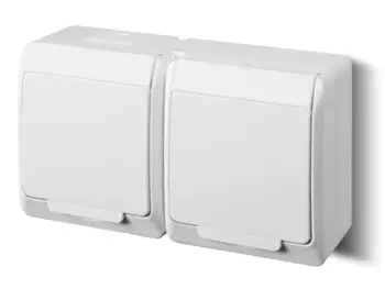 Prizë e montuar ELEKTRO-PLAST, GNT Hermes 2x2P + Z me kapak të bardhë (0322-02)