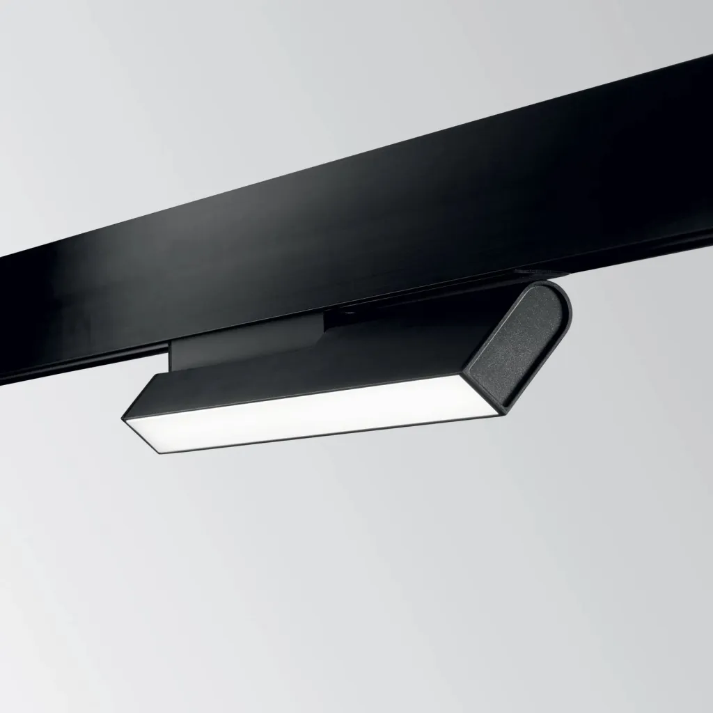 Sistem ndriçimi Ego flexible wide 07w 3000k on-off - 1