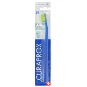 Brushë e dhëmbëve Curaprox ortho ultra soft, e kaltër