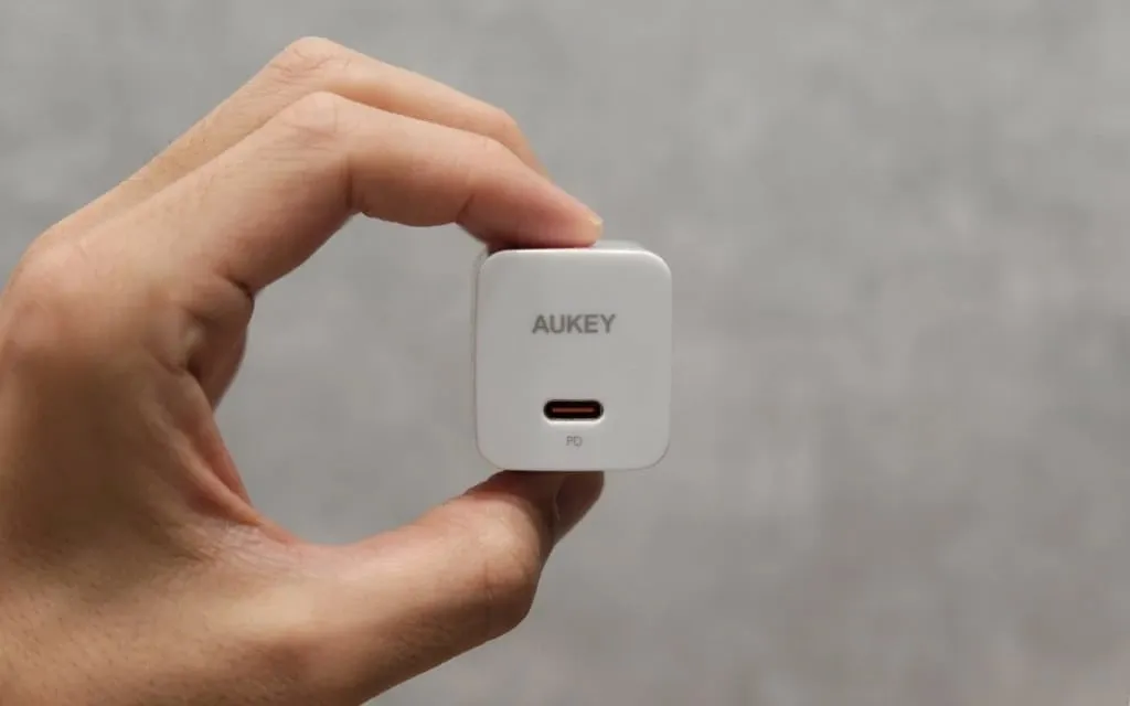 Karikues muri Aukey PA-Y20S, USB-C, 20W, i bardhë - 2