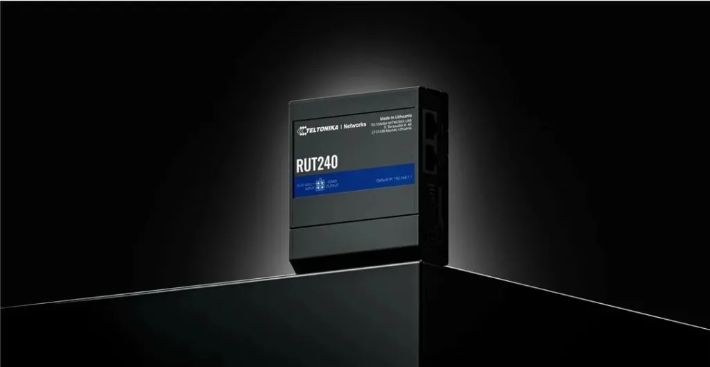 Router Teltonika RUT240, LTE CAT 4, i zi - 2