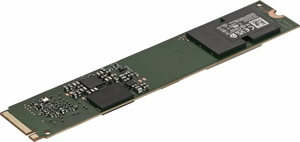 Disk SSD Micron 7450 PRO, 3840GB, M.2 NVMe - 1