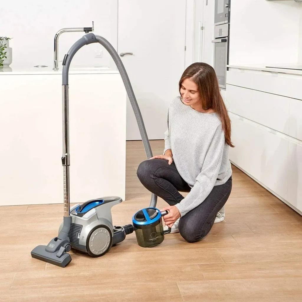 Fshesë me korrent Black&Decker BXVML700E, 700W, 2L, e kuqe - 11