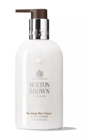 Losion për trup Molton Brown Re-charge Black Pepper, 300 ml