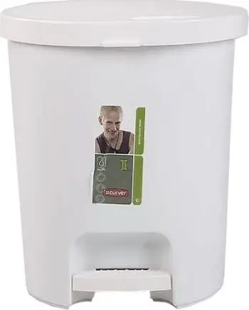 Kosh plehrash me pedale Curver, 15 l, i bardhë