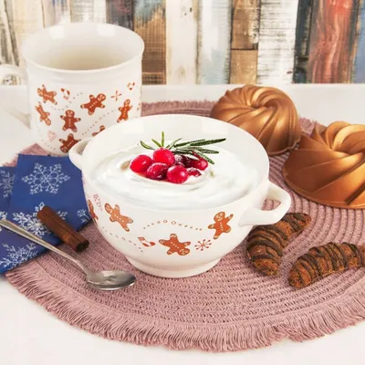 Tas qeramike me dorezë, motiv gingerbread, e bardhë - 3