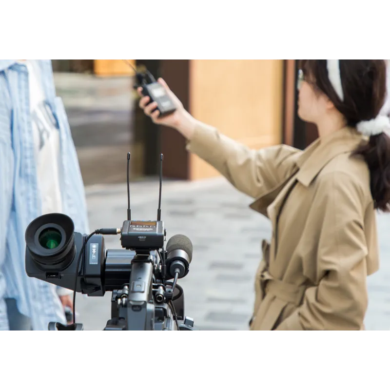 Saramonic UWMIC9s KIT1 Wireless Microphone - 9