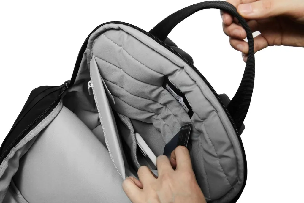 Çantë shpine XD Design Soft Tote P706.3001, për laptop 16", me RFID, e zezë - 6