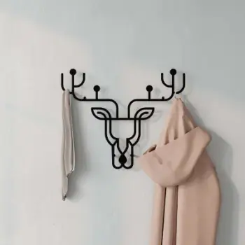 Varëse rrobash Decortie Deer, 60x74cm, e zezë