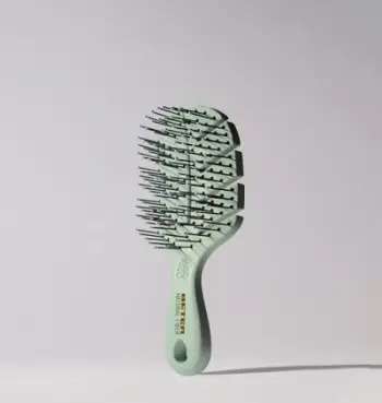 Krehër BETER Natural Fiber detangling mini, gjelbër e hapur